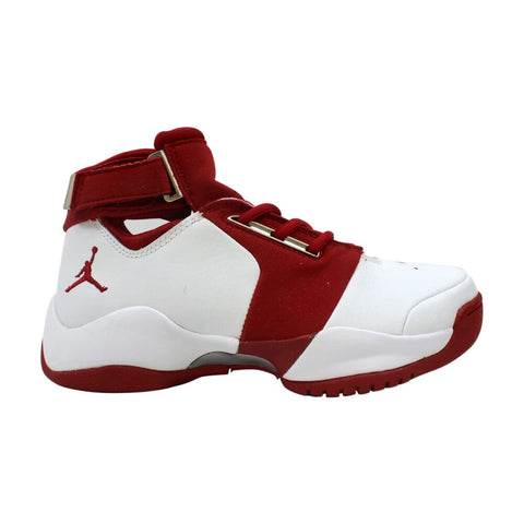 Nike Jordan Serve'M White/Varsity Red-White  308512-162 Grade-School